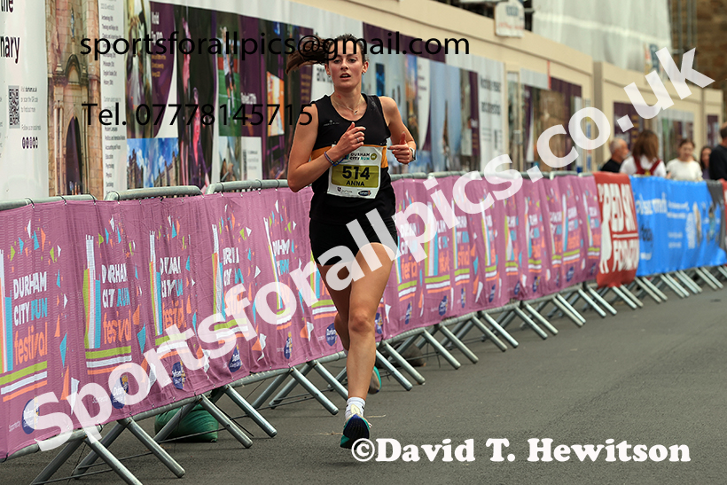 Durham City 5k, 2025 Durham City 5k and 10k, Durham.  Photo: David T. Hewitson/Sports for All Pics